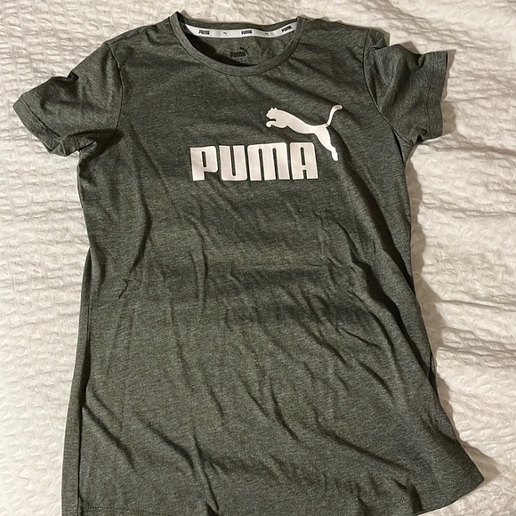 Puma short sleeve tshirt - Picture 1 of 1
